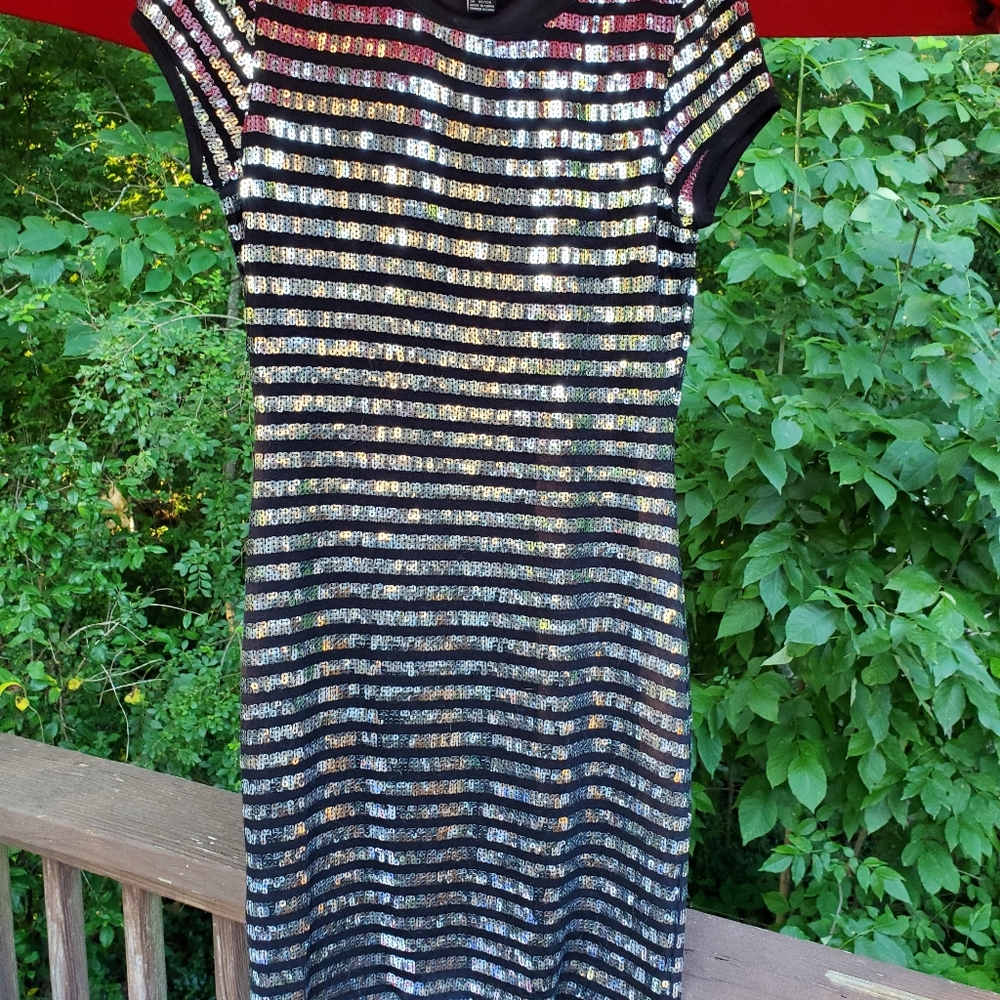 Forever 21 Silve4 Sequin Dress